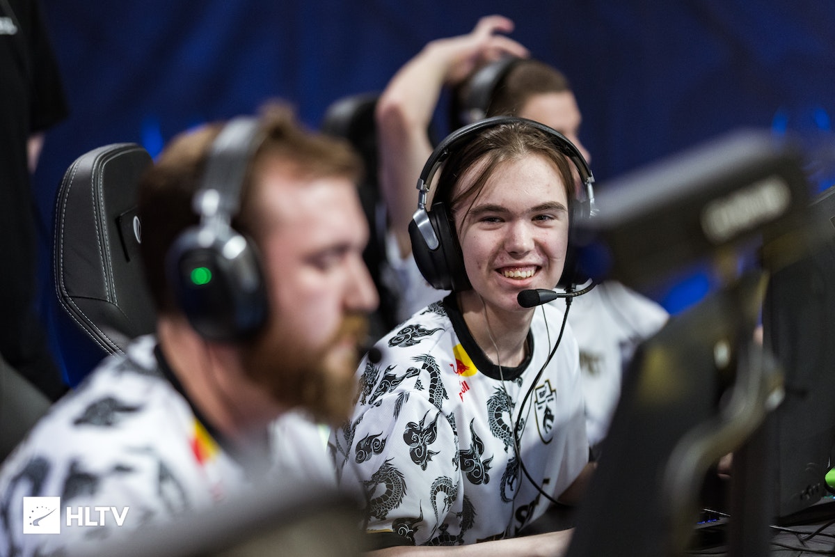 了个人在社 了个人在社