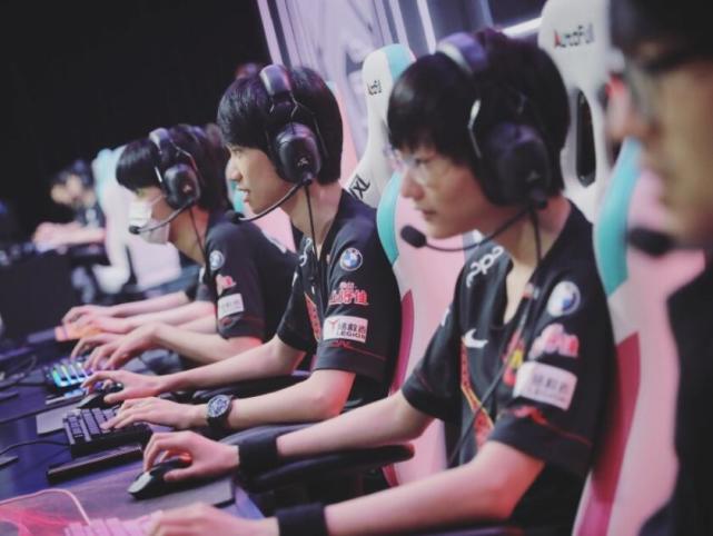 他的速度和 他的速度和